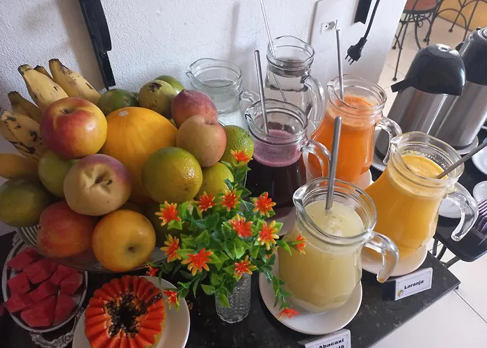 Pousada Sinhá Moça Campos Ltda